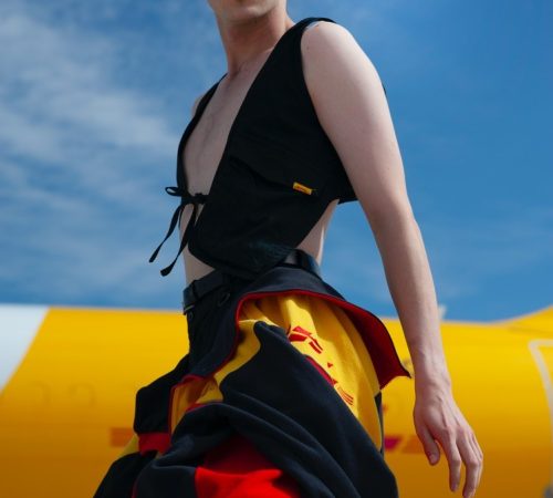 Karin-Elizova_07-DHL-x-NOSENE-–-upcyklovane-kurierske-uniformy-3