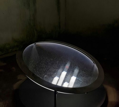 Klara-Valuskova_12_Svetelny-objekt_Metamorfoza_fotografia-z-NOCTURNO-2022