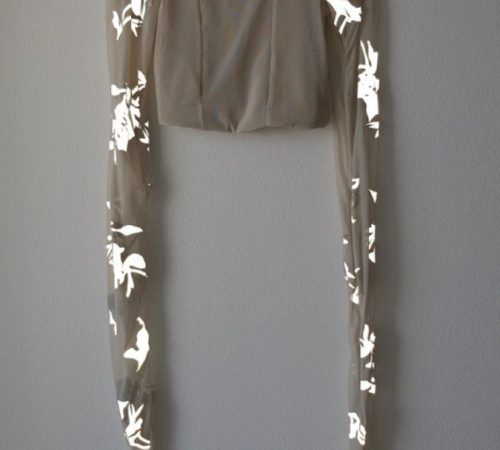 Maria-Stvrtecka_28_perforacia-–-reflexna-folia-Identity